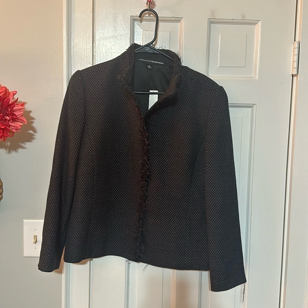 Linda Allard Ellen Tracy blazer